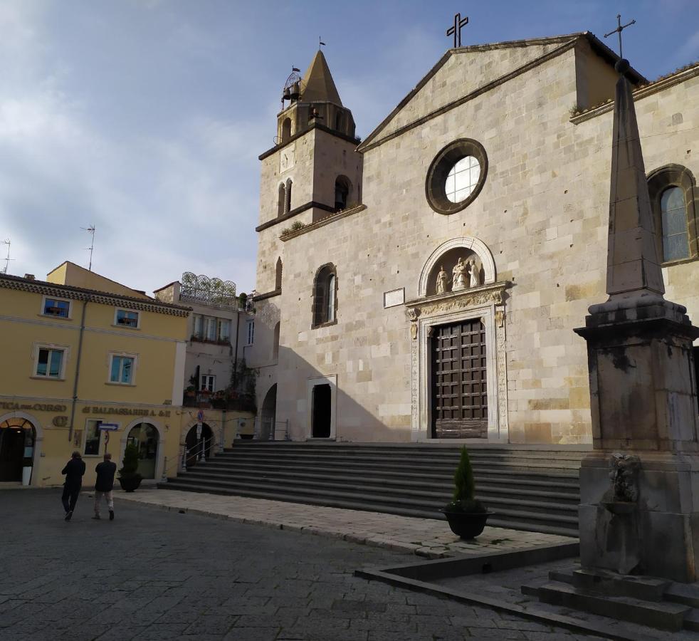 Casa Flora Fondi centro storico Appartamento Esterno foto